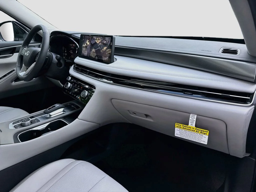 New 2027 MINERAL BLACK INFINITI Luxe FWD image 32