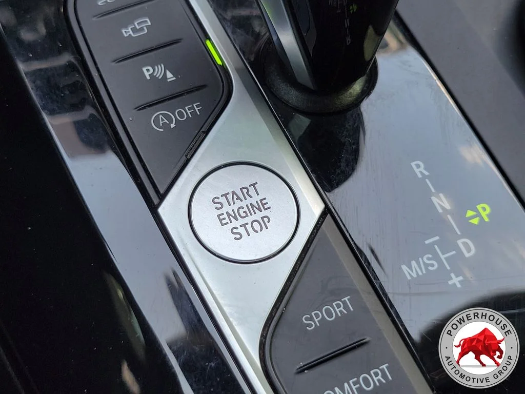Used 2024 White BMW sDrive30i image 36