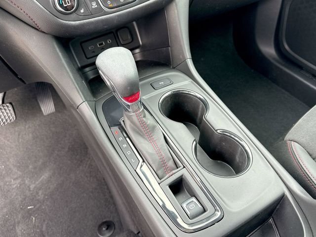 Used 2022 White Chevrolet RS image 20