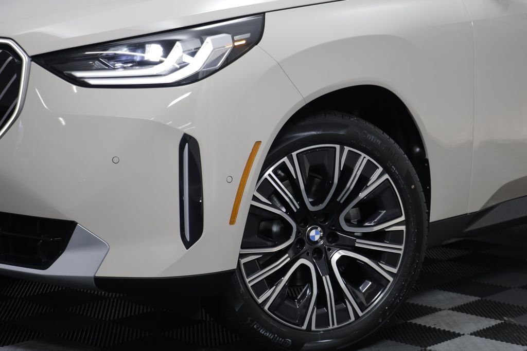New 2026 Dune Grey Metallic BMW 30 xDrive image 4