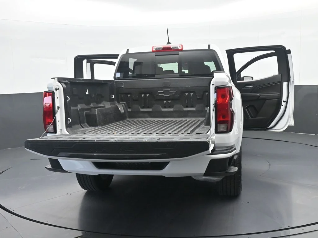 Used 2023 Summit White Chevrolet LT image 68