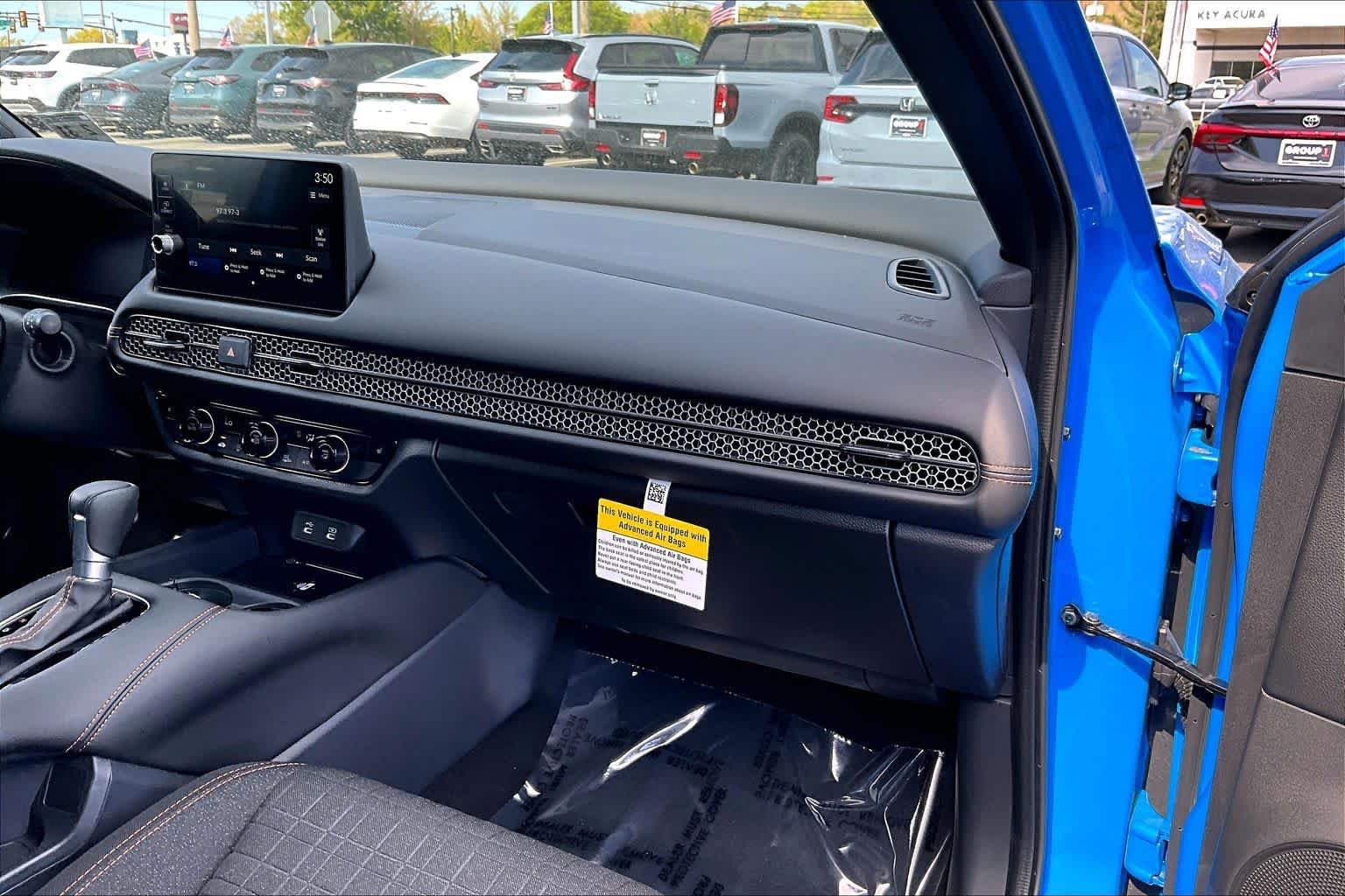 Used 2026 Boost Blue Pearl Honda AWD SPORT image 18