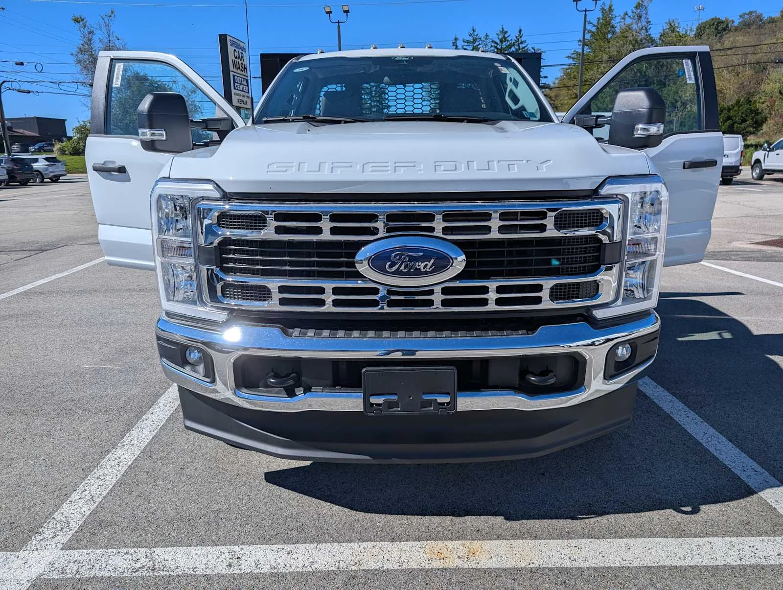 New 2026 Oxford White Ford F-350® XL image 15