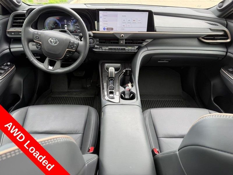 Used 2024 Black Toyota Platinum image 13