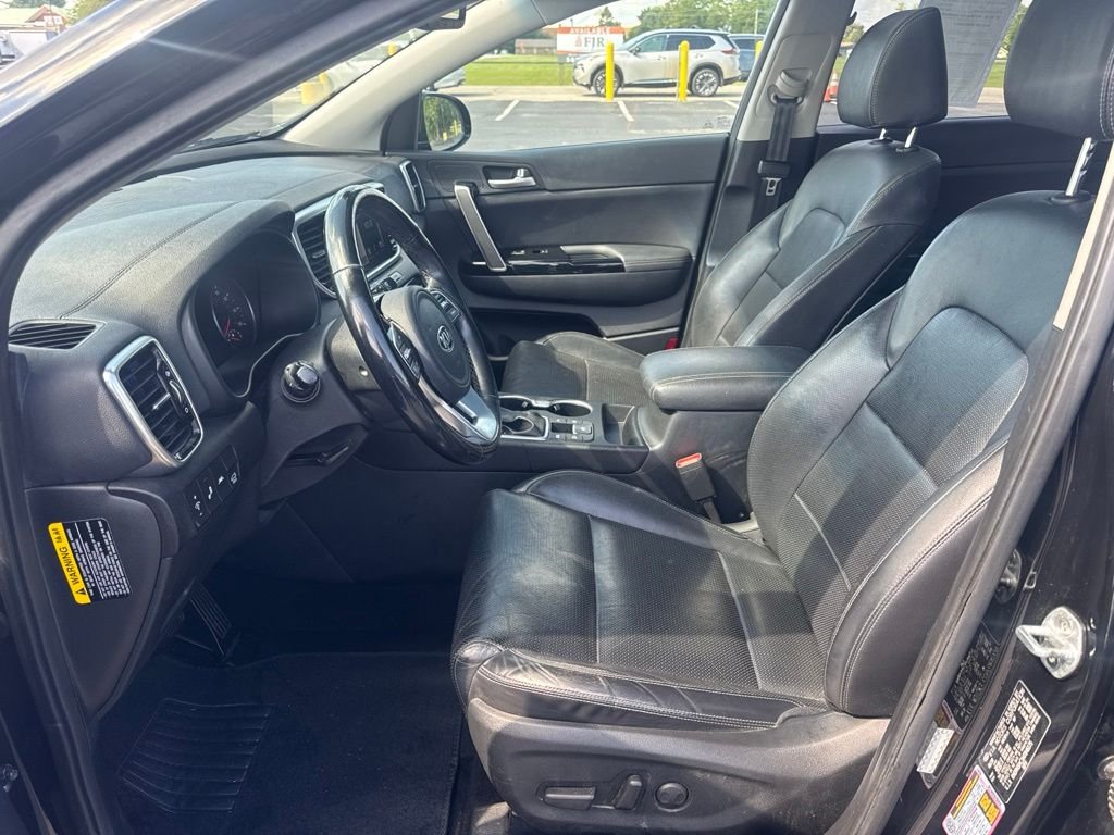 Used 2021 Red Kia EX image 10
