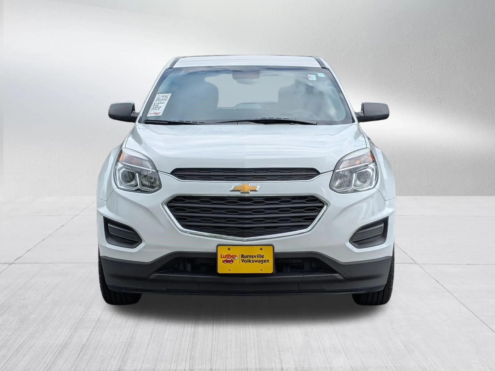 Used 2017 Chevrolet Equinox LS with VIN 2GNALBEK2H1609583 for sale in Burnsville, MN