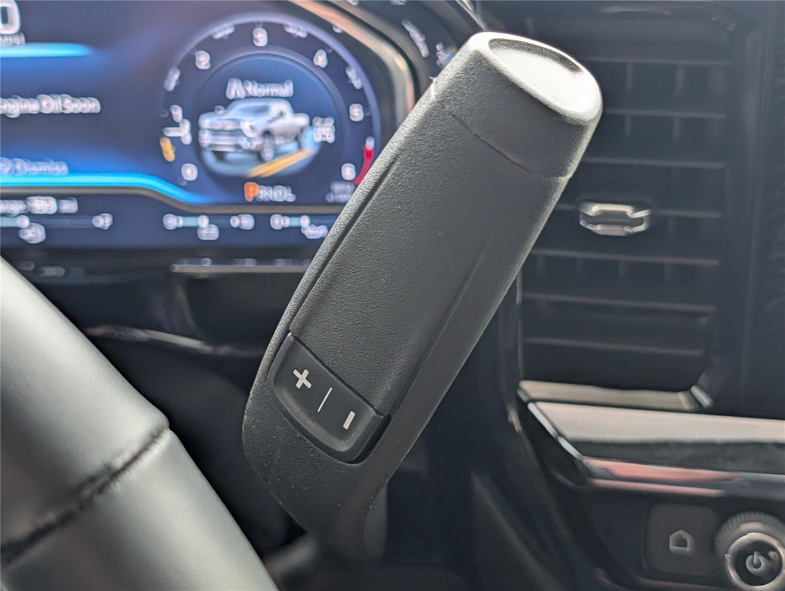 Used 2025 Black Chevrolet ZR2 image 27