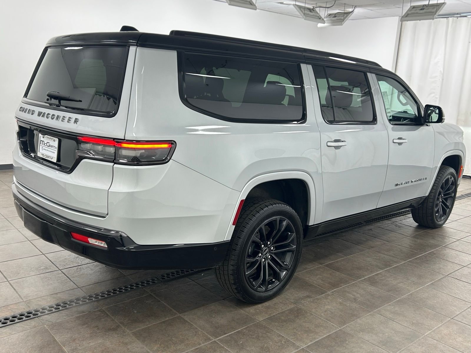 Used 2024 Silver Zynith Jeep Series II image 5