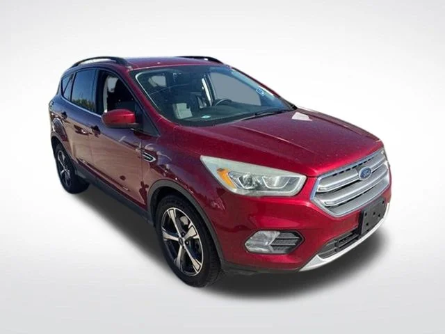 Used 2017 Ruby Red Metallic Ford SE image 3