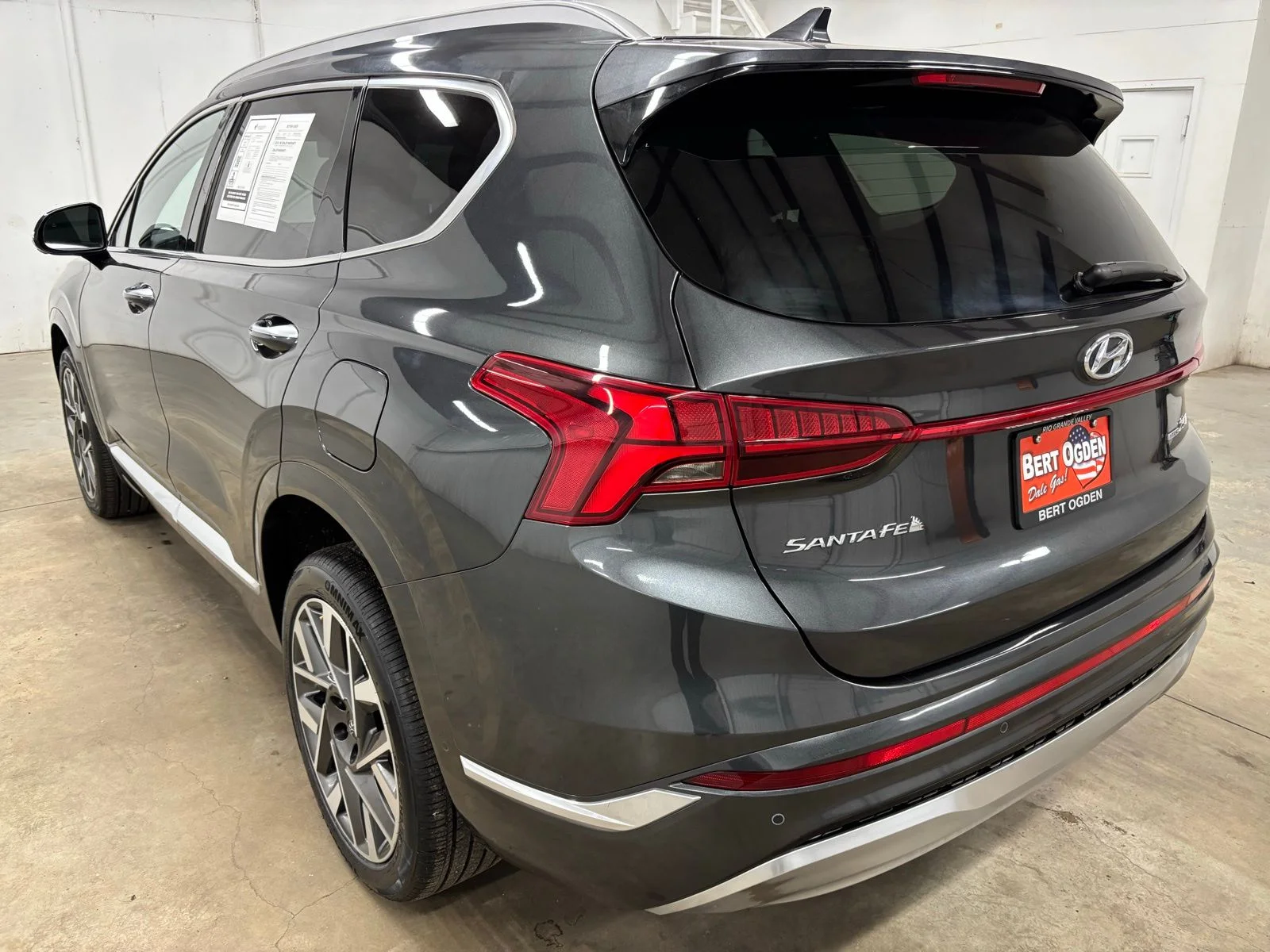 Used 2023 Gray Hyundai Calligraphy image 5