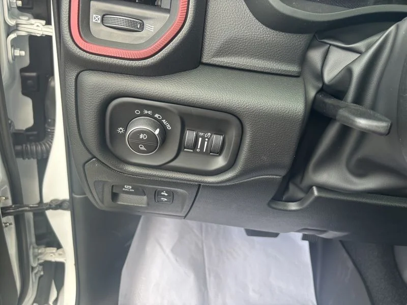 New 2026 Bright White Clear-Coat Exterior Paint RAM Rebel image 24