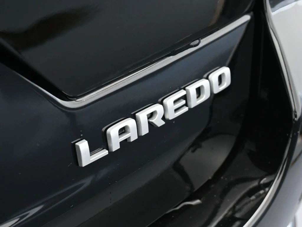 2025 Jeep Grand Cherokee Laredo - Photo 33
