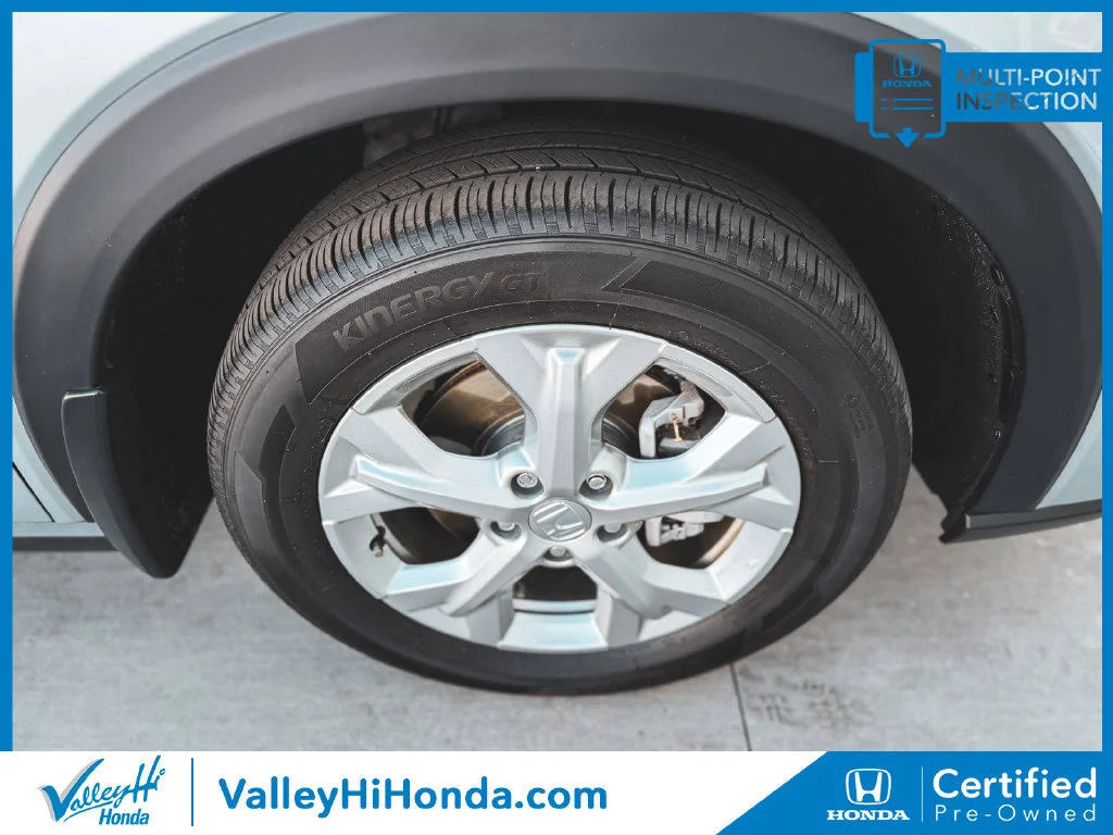 Certified Used 2025 Lunar Silver Metallic Honda AWD LX image 47