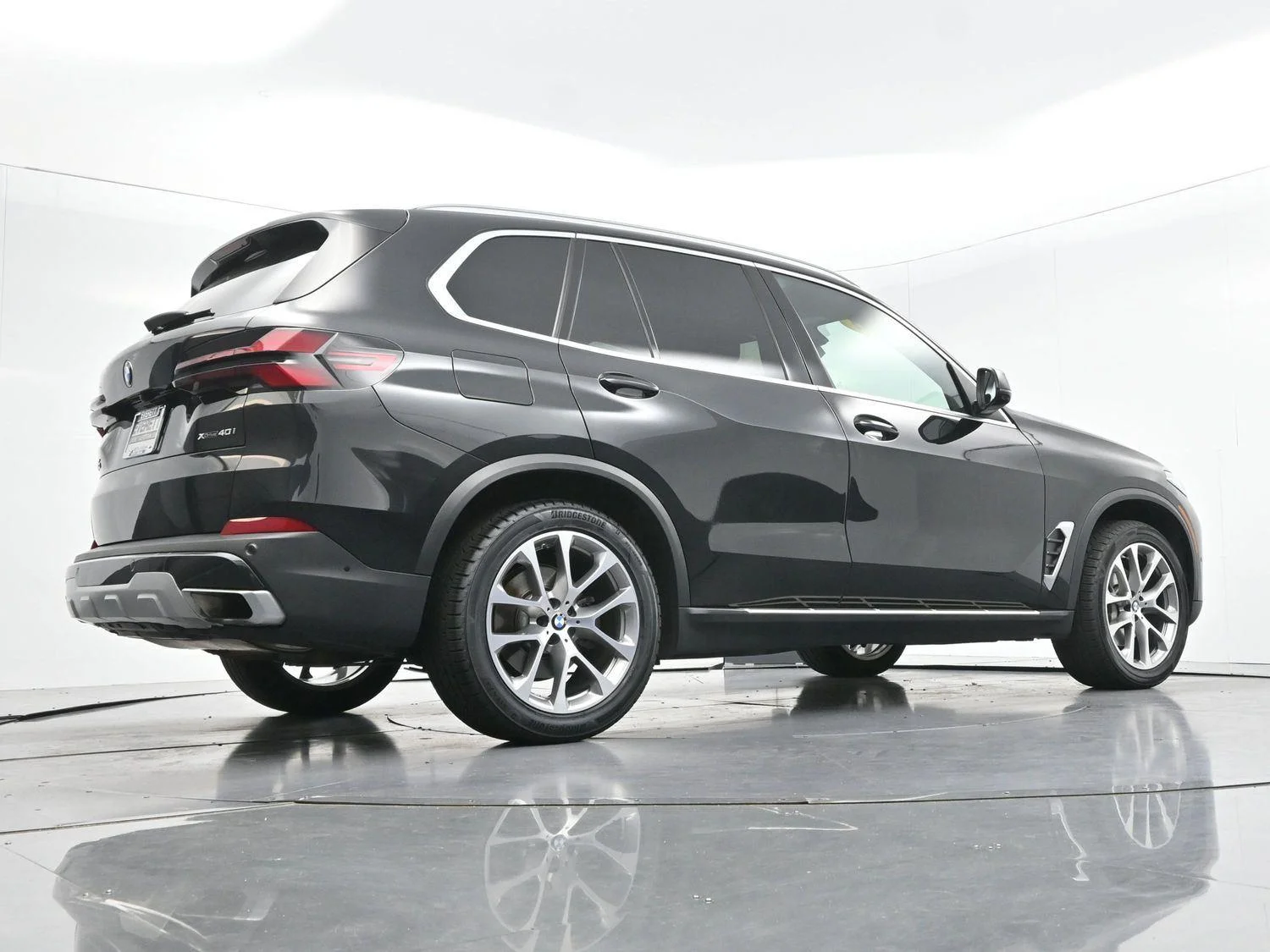 Used 2024 Carbon Black Metallic BMW xDrive40i image 55
