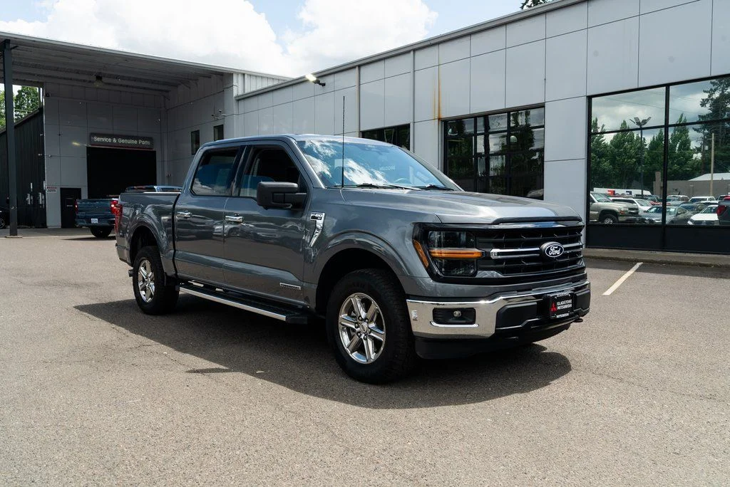 Used 2024 Gray Ford XLT image 27