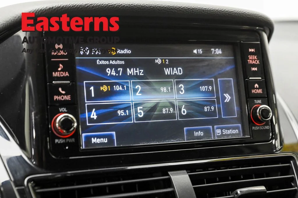 Used 2024 White Mitsubishi ES image 18