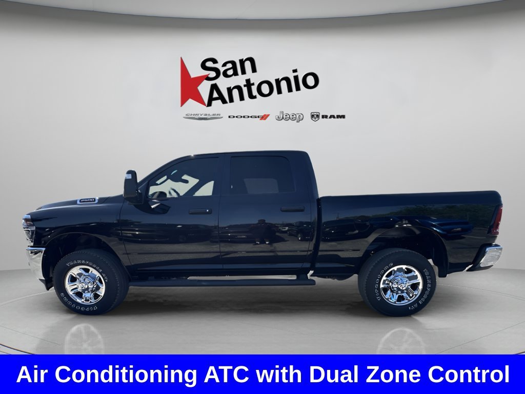 New 2026 Diamond Black Crystal Pearl-Coat Exterior Paint RAM Tradesman image 9