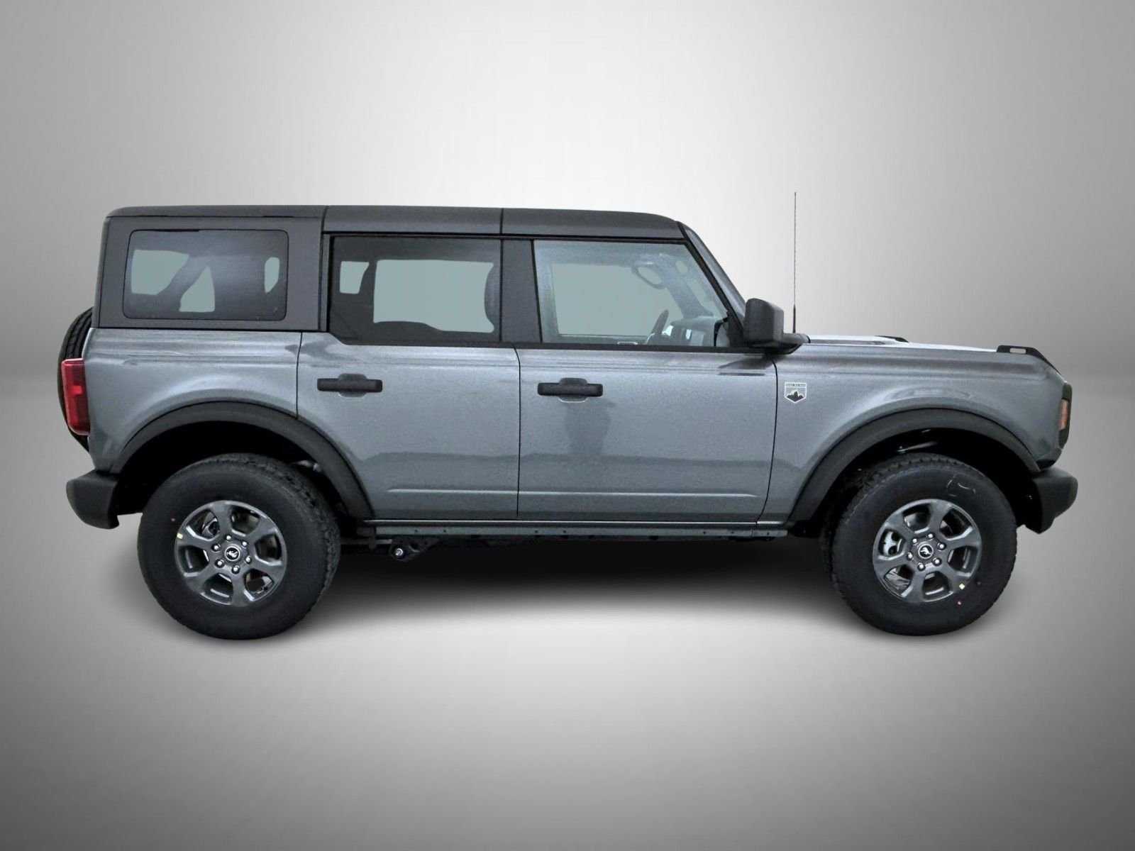 New 2026 Carbonized Gray Metallic Ford Big Bend image 4