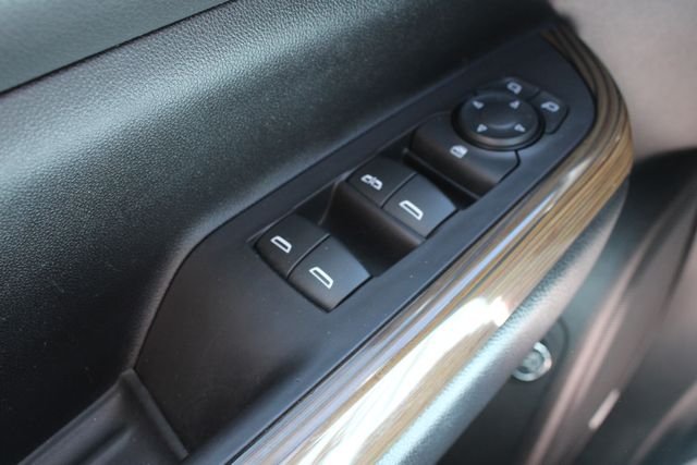 Used 2019 Blue Steel Metallic GMC SLE-2 image 6