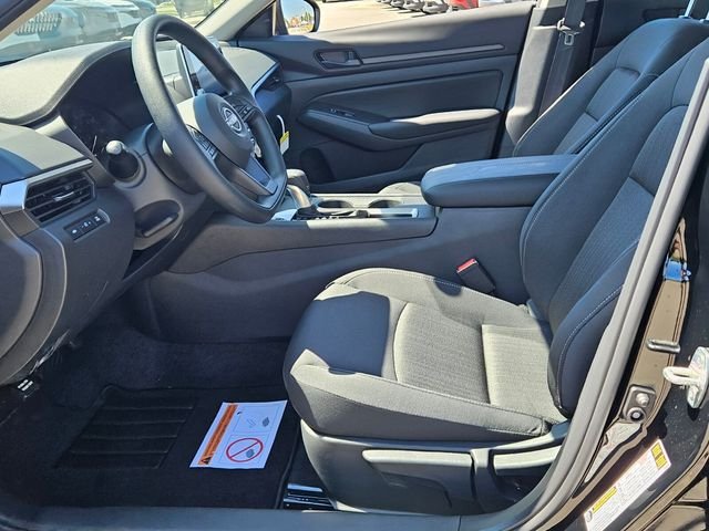 Used 2025 Black Nissan 2.5 S image 5