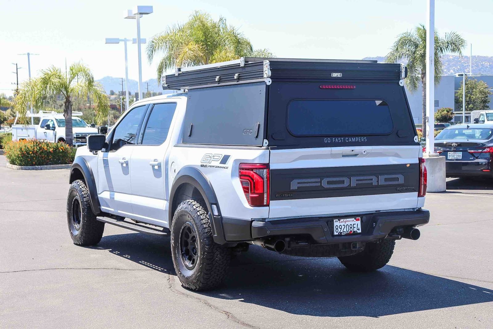 Used 2025 White Metallic Ford Raptor image 6