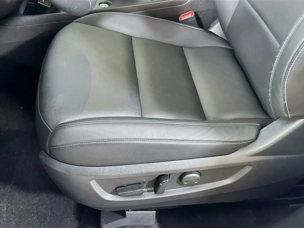 Certified Used 2024 White INFINITI PURE image 26