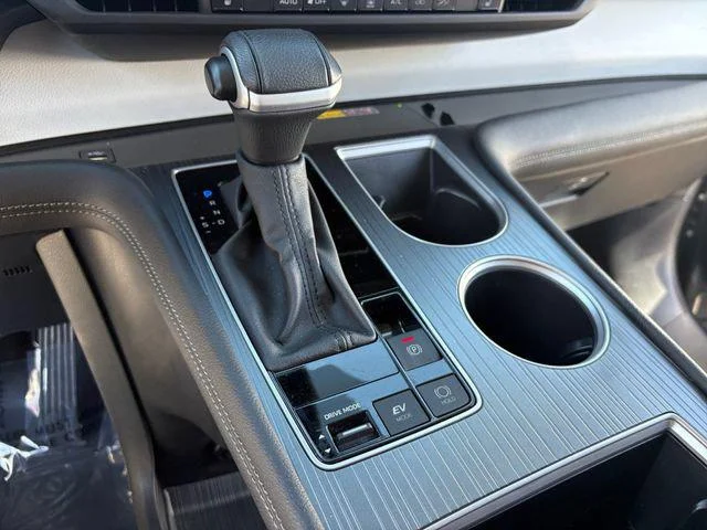 Certified Used 2025 MAGNETIC GRAY MET. Toyota  image 28