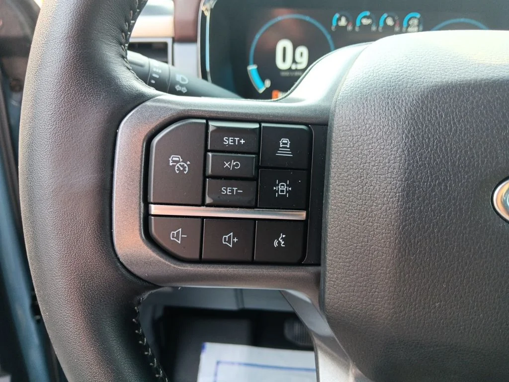 Used 2023 Blue Ford Lariat image 19
