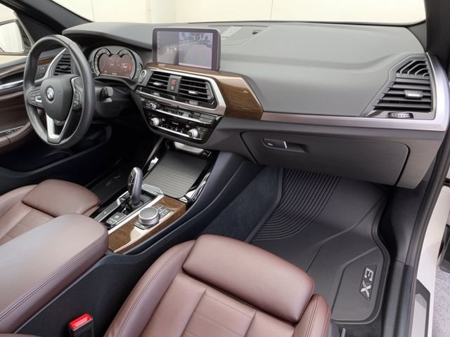 Used 2019 White BMW sDrive30i image 32