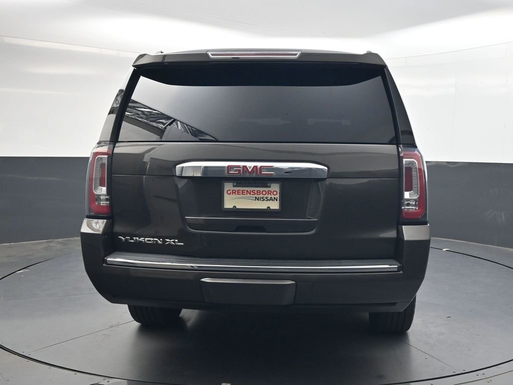 Used 2019 Gray GMC Denali image 5