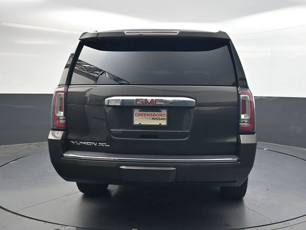 Used 2019 Gray GMC Denali image 5