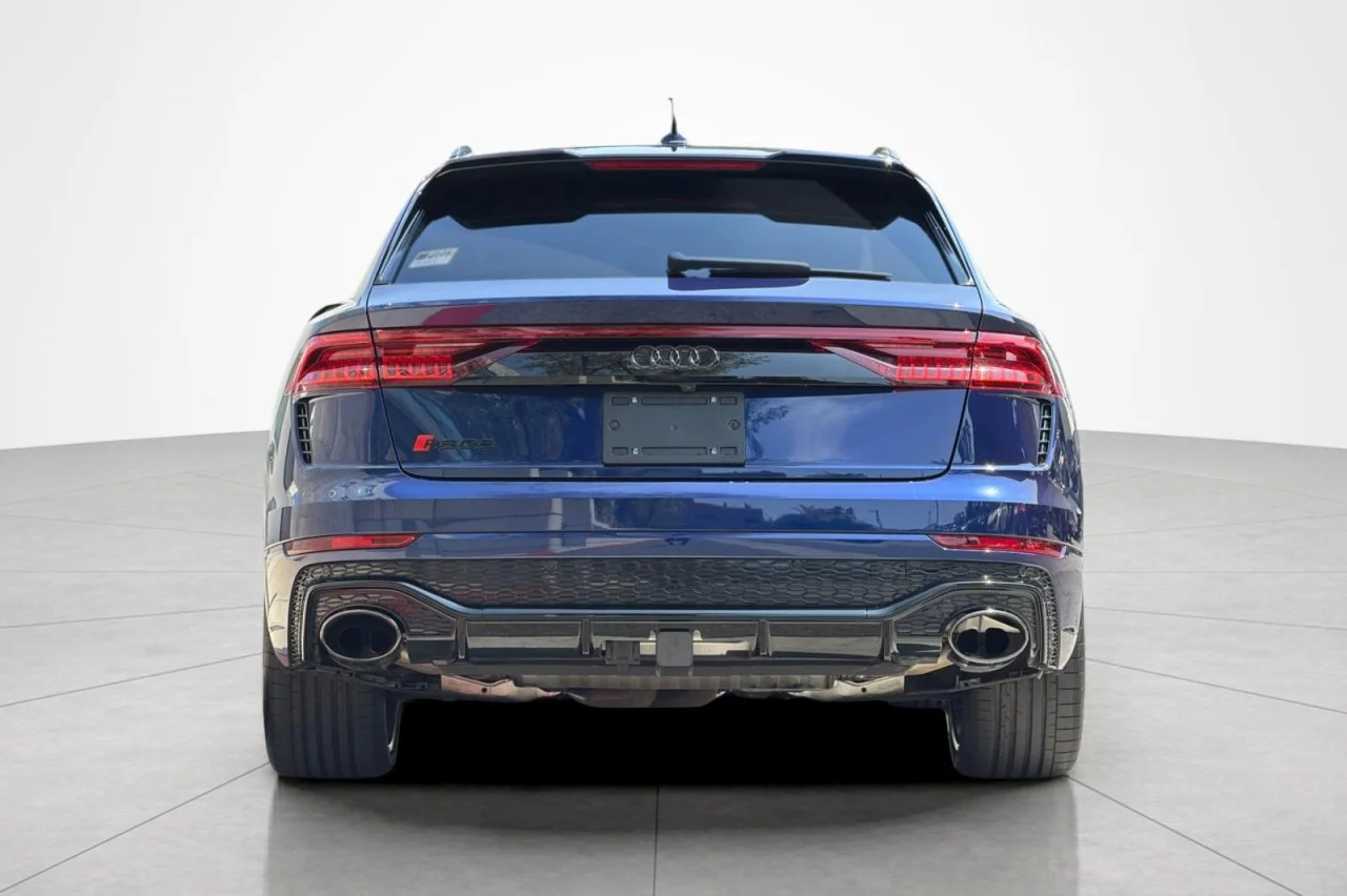 Used 2024 NAVARRA BLUE METALLI Audi  image 4
