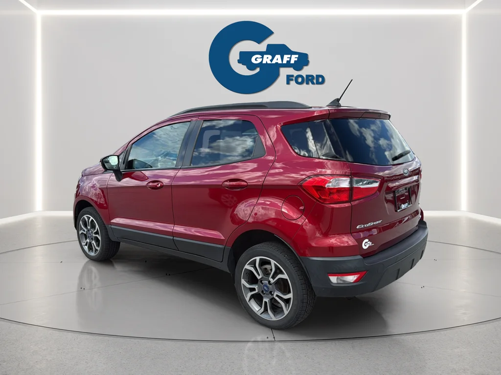 Used 2018 Red Ford SE image 10