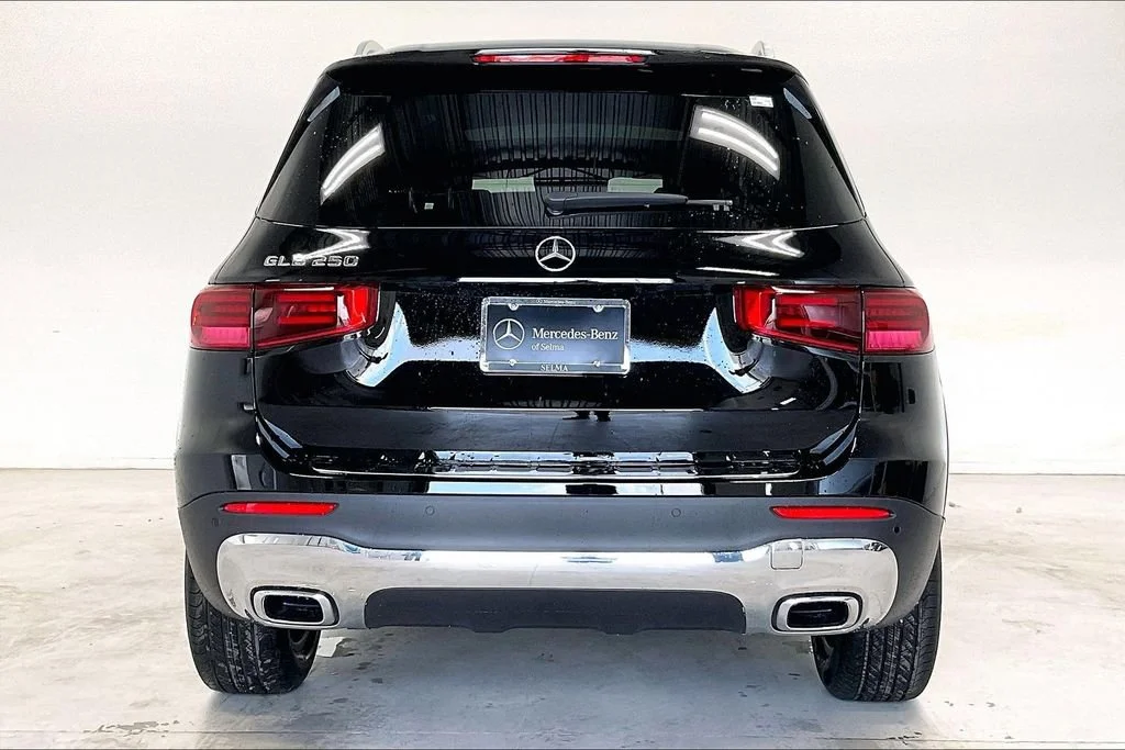 New 2026 Night Black Mercedes-Benz GLB 250 image 16