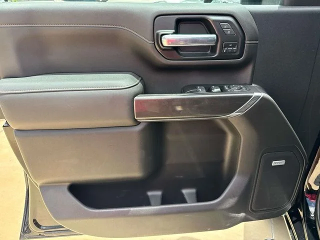 Used 2022 Black GMC AT4 image 25