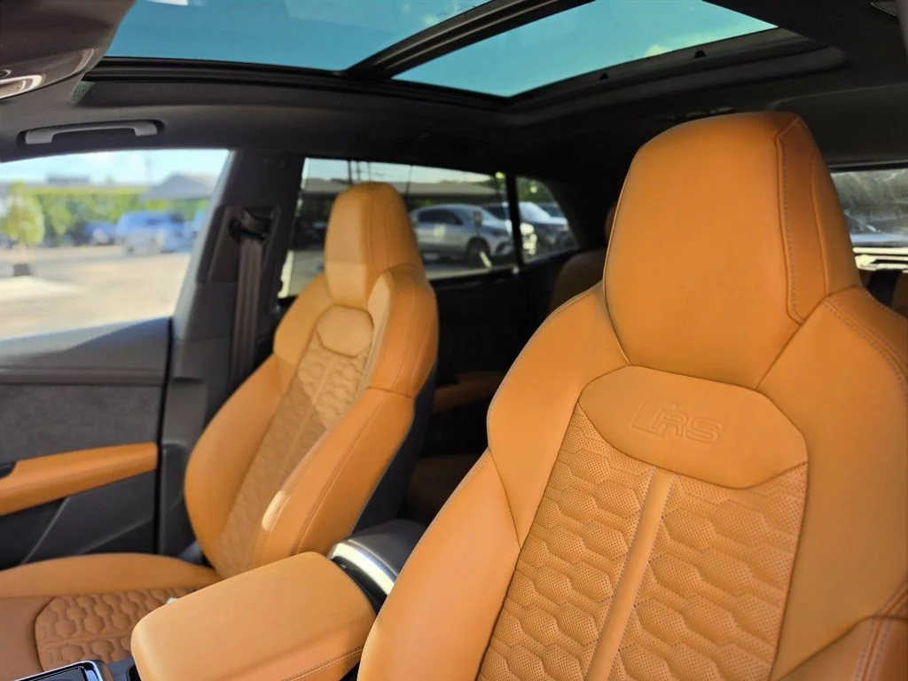 2025 Audi RS Q8 Base - Photo 19