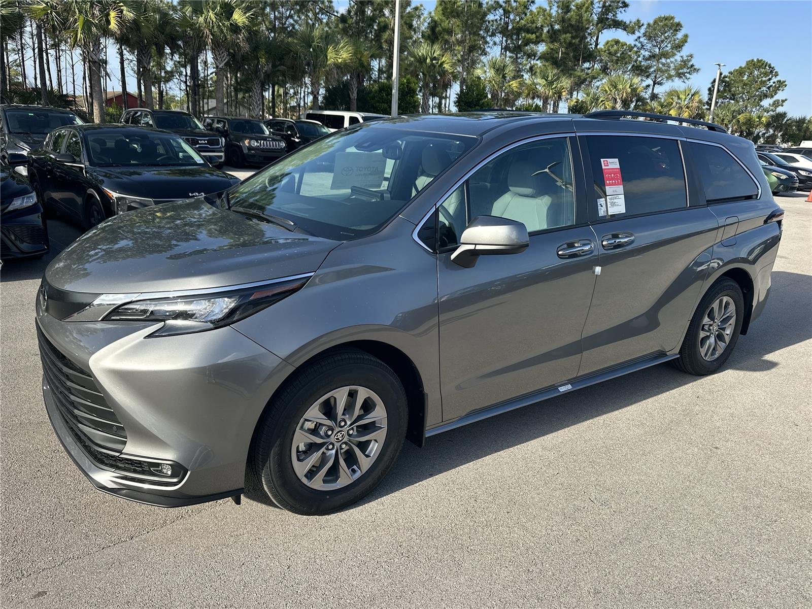 Heavy Metal 1 2026 Toyota Sienna XLE 7-Passenger FWD Minivan Front-Wheel Drive