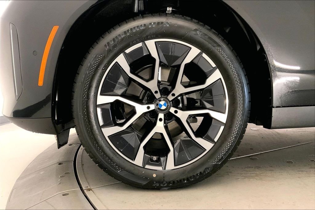 Used 2026 Black Sapphire Metallic BMW  image 9