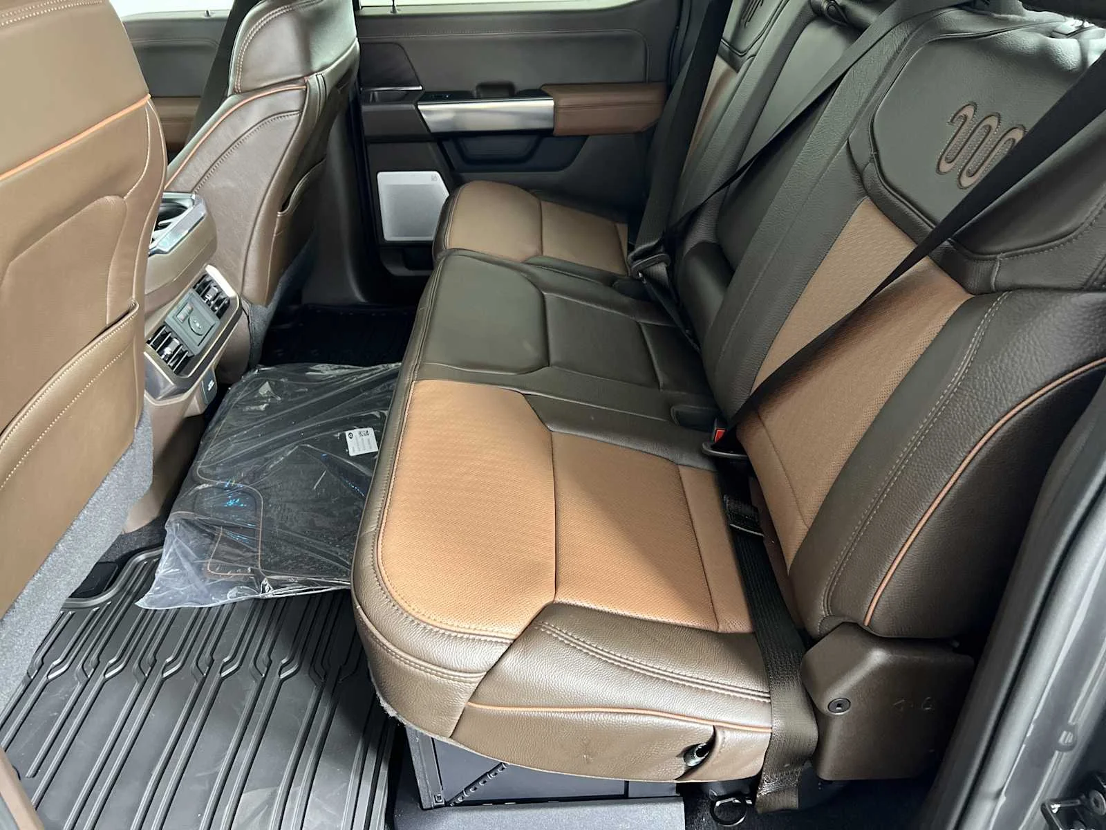 New 2026 Carbonized Gray/Marsh Gray Ford King Ranch image 21