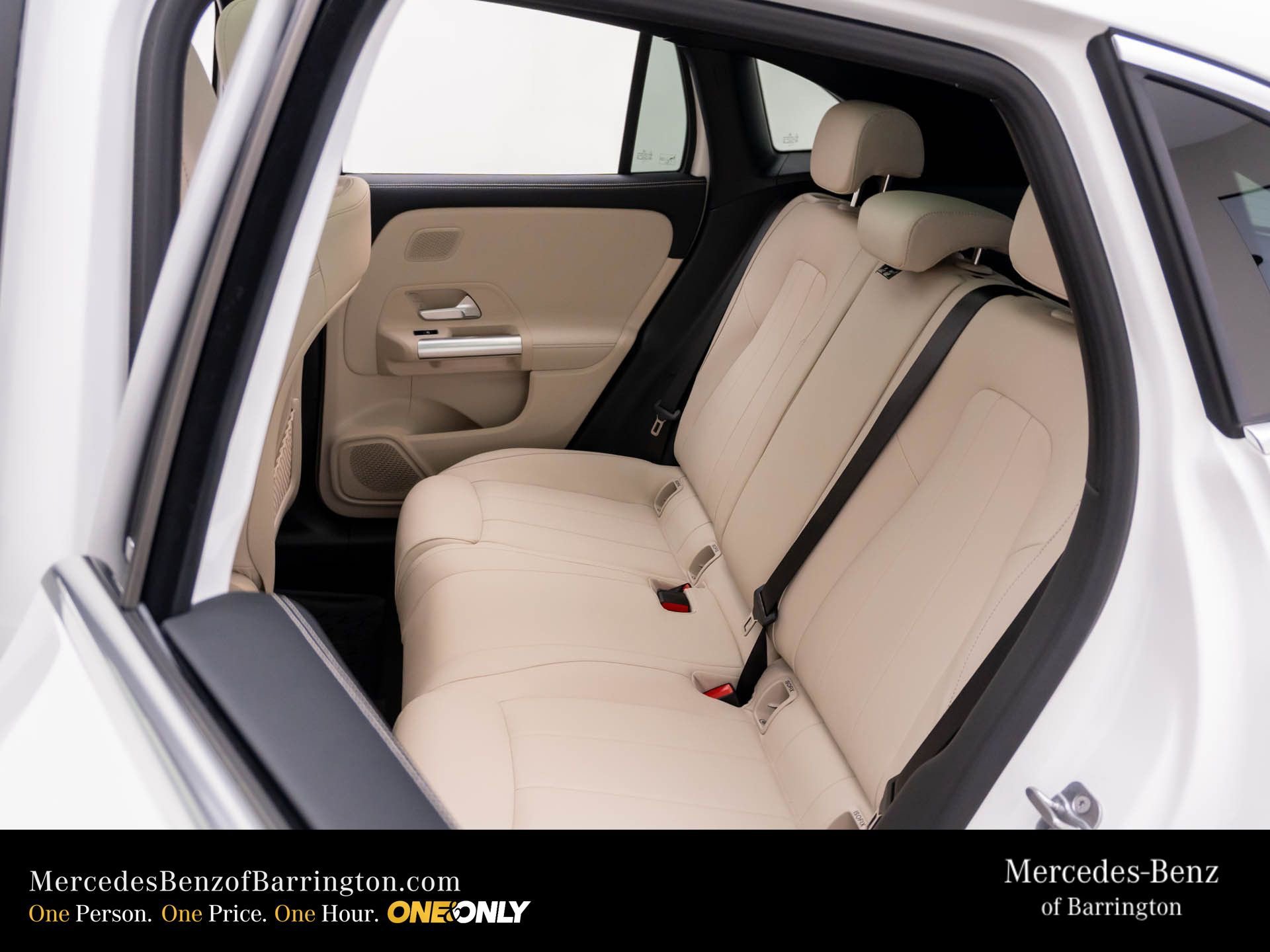 New 2026 Polar White Mercedes-Benz GLA 250 image 62