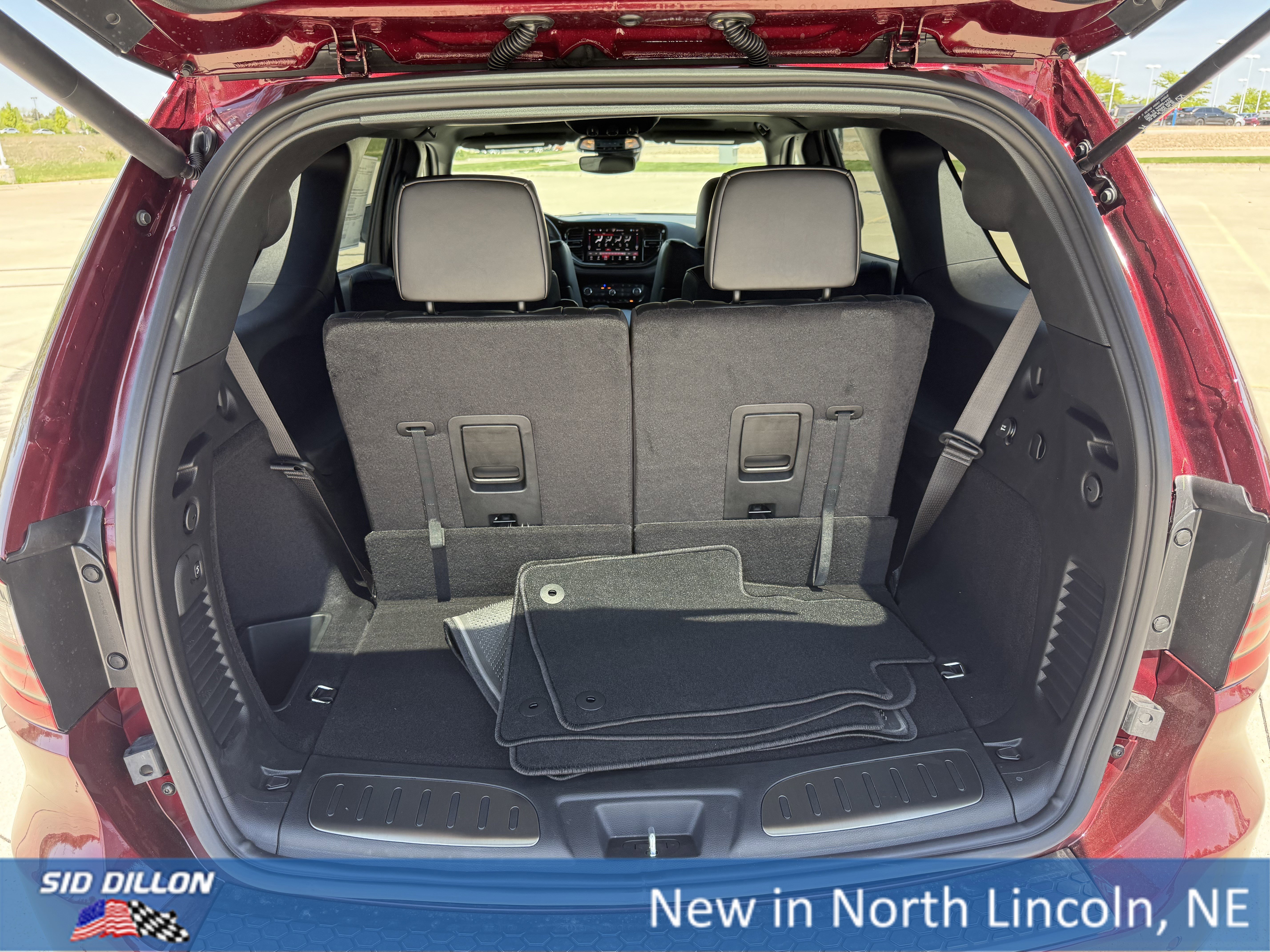 View vehicle photo 7