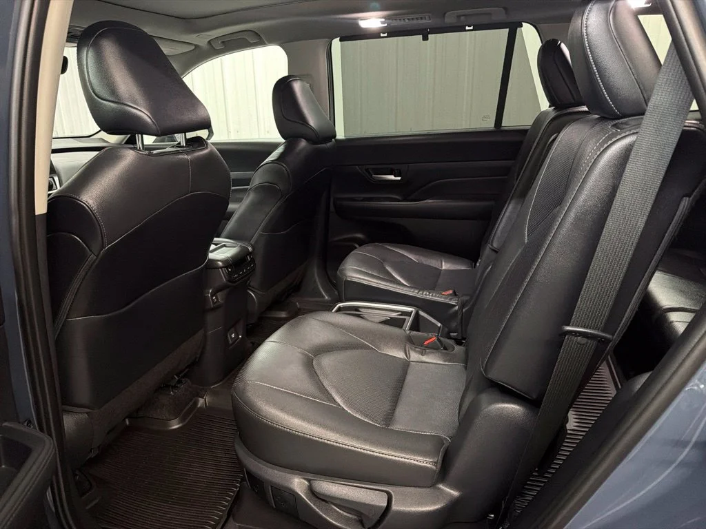 Used 2026 Cloud Toyota Limited image 21