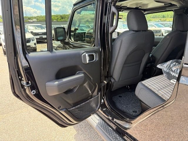 New 2026 Black Clear-Coat Exterior Paint Jeep 85th Anniversary Edition image 12