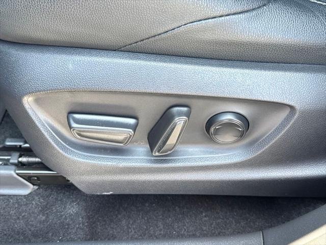Certified Used 2023 BLACK Toyota  image 20