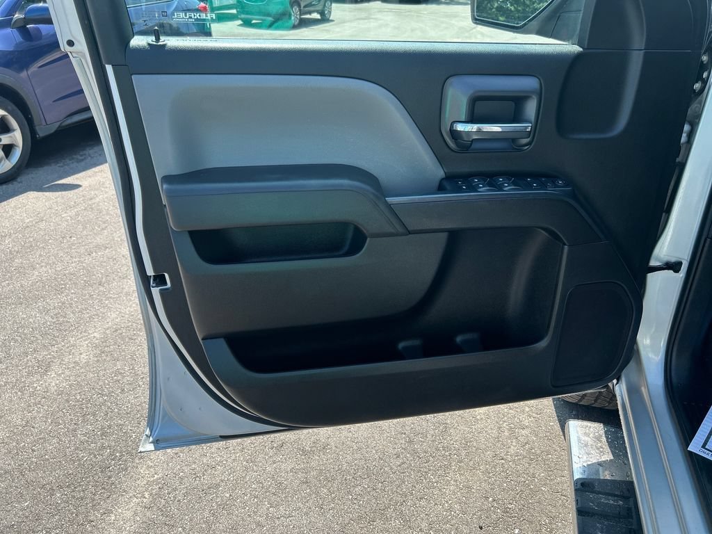 2018 Chevrolet Silverado 1500 Custom - Photo 13