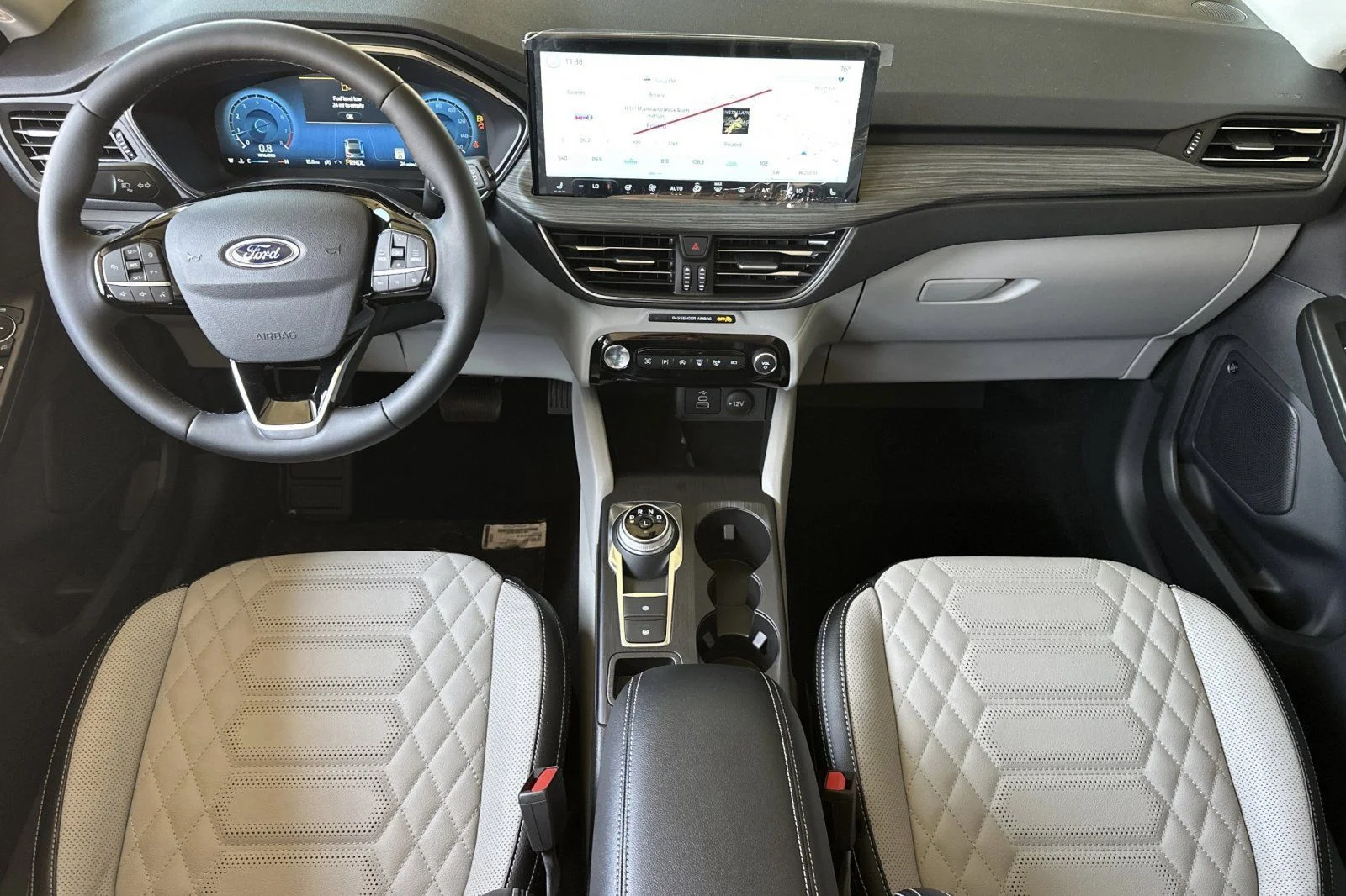 2024 Ford Escape Platinum - Photo 9