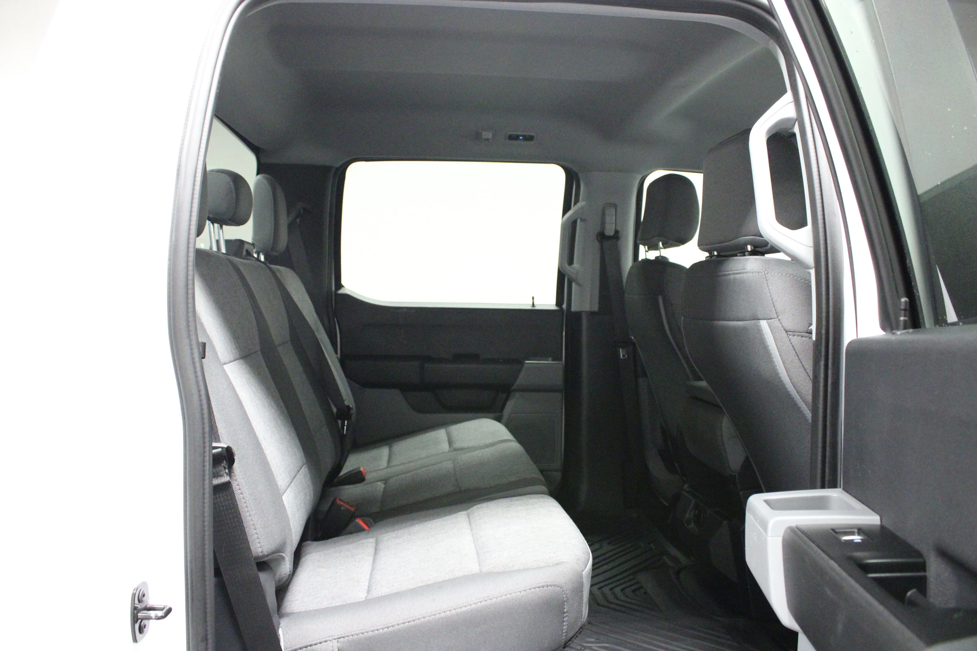 Used 2024 Oxford White Ford XL image 15