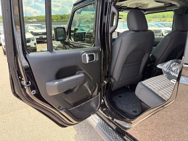 New 2026 Black Jeep 85th Anniversary Edition image 12