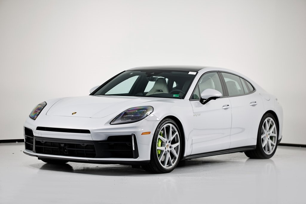 2026 Porsche Panamera 4 E-Hybrid