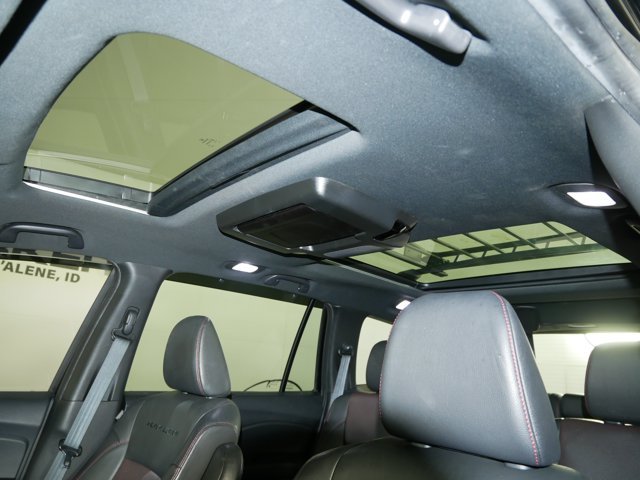 Used 2020 Crystal Black Pearl Honda Black Edition image 11